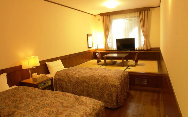Rakuchin Hotel