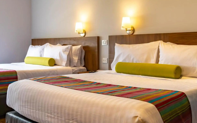 Hotel Estancias VIVE MX el marques Queretaro, Trademark