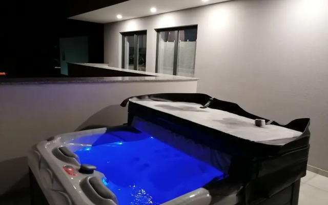 Duša - With Pool - H
