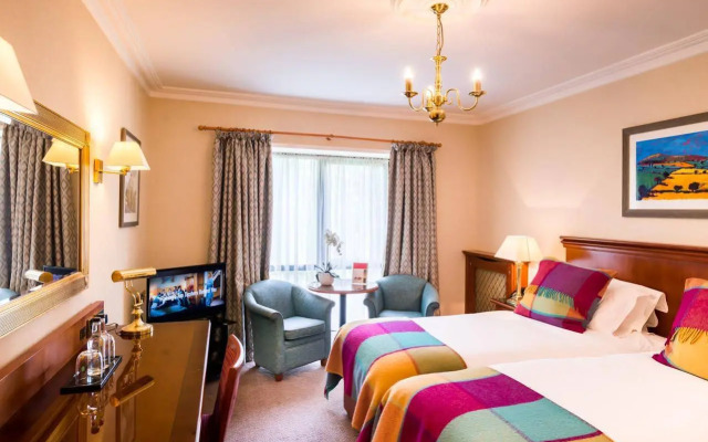 Parkway Hotel & Spa