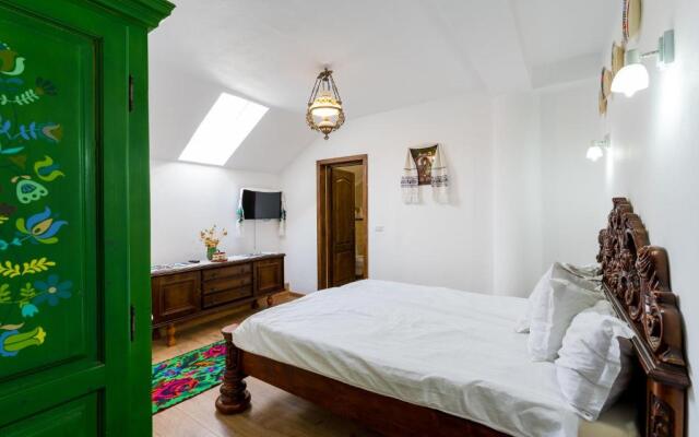 Pensiunea Casa Traditiilor
