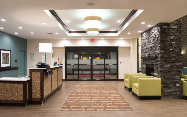 Hampton Inn & Suites by Hilton Regina East Gate