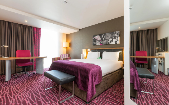 Holiday Inn Manchester-Media City UK by IHG