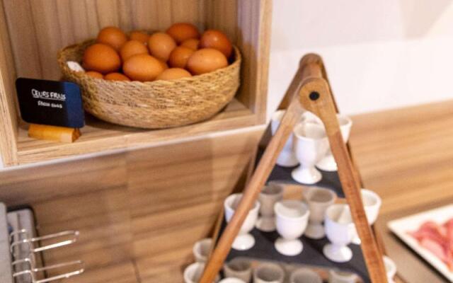 Zenitude Hotel la Valadière, an Ascend Collection Hotel