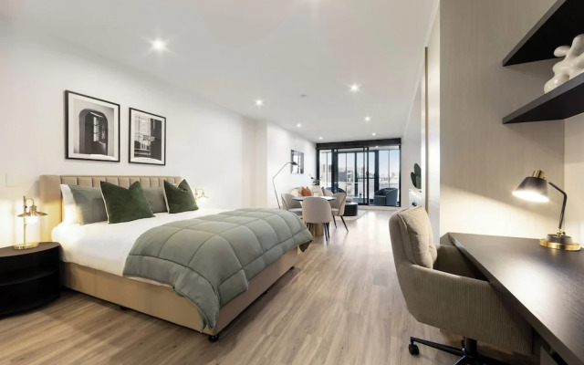 City Road Apartment by Urban Rest