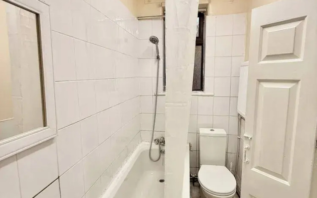 3bedroom Entire House in Stockport Town Manchester