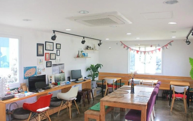 Jeju Manon Unshared House Pension