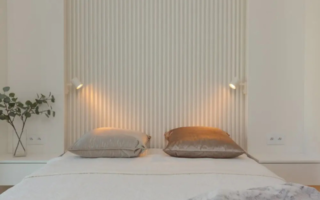 Luxury Suite by Renters Prestige