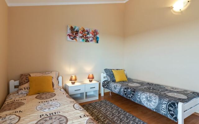 Welcoming Apartment in Pula With Swimming Pool