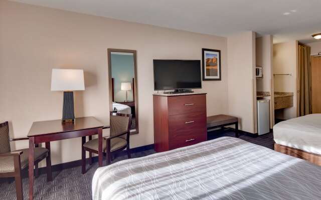 Best Western Plus Gateway Inn & Suites