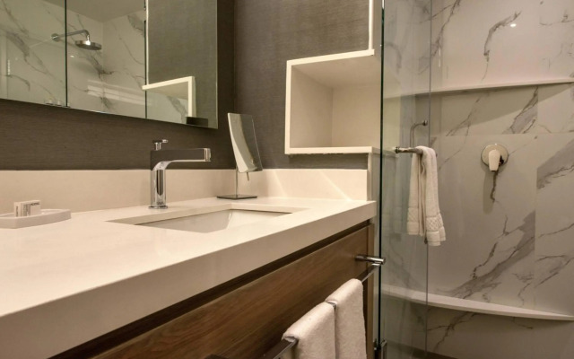 Courtyard by Marriott San Luis Potosi, Los Lagos