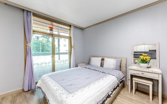 Goseong Gamnamu Pension