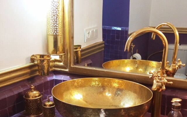 Riad Heklek- Ouarzazate Breakfast Included