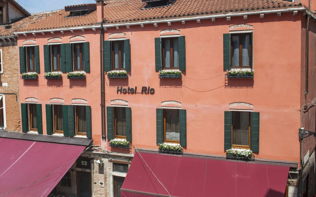 Rio Hotel