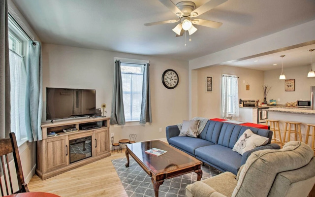 Family-friendly Menomonie Retreat: Walk to Town!