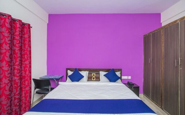 OYO 24047 SilverKey Airport