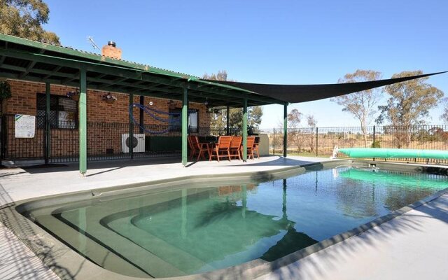 Talga Vines Vineyard Escape