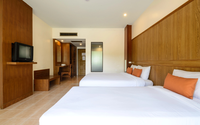 Patong Lodge Hotel - Image 5