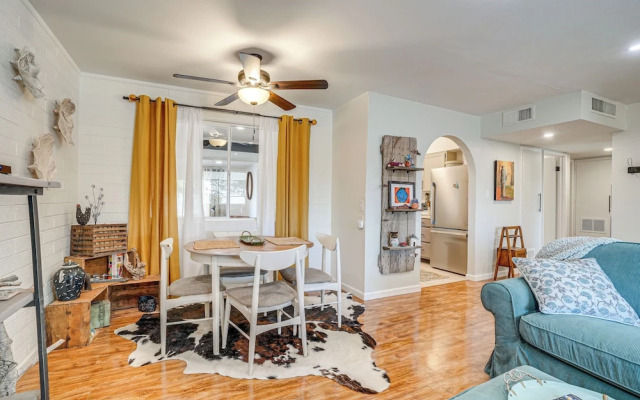 Charming Sun City Getaway Near Golf & Casinos!