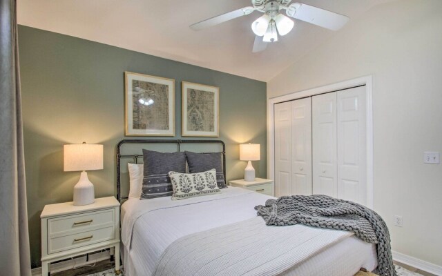 Cozy-modern Pensacola Home: Large Yard, Grill