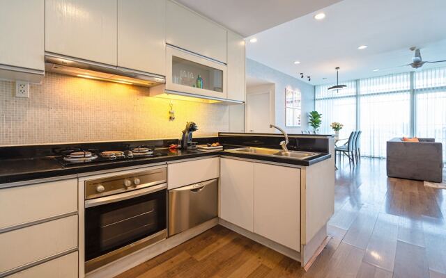 Saigon Skyline Suite in Central District 1