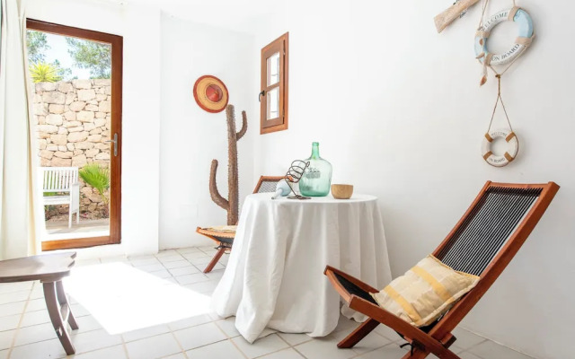 San Josep 6-bed Villa, Sleeps 14, Pool & Sea View