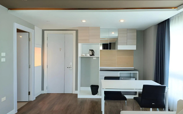 Wisdom Hotel & Residence