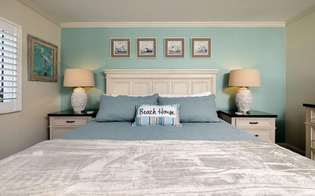 Land's End 4-306 Bay Front - Premier