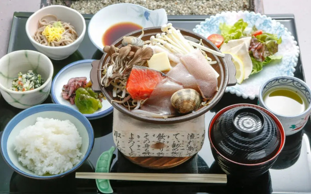Shirakaba Hotel