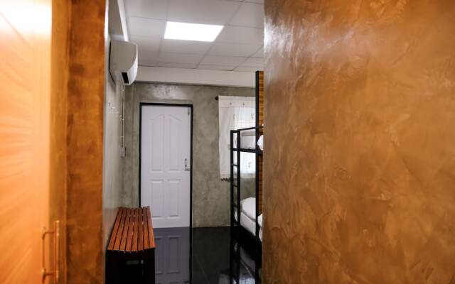 Baan Lung Poshtel - Hostel