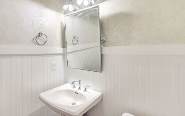 529 The Bayville House