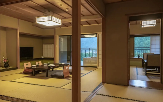Yamanaka Spa Hanatsubaki