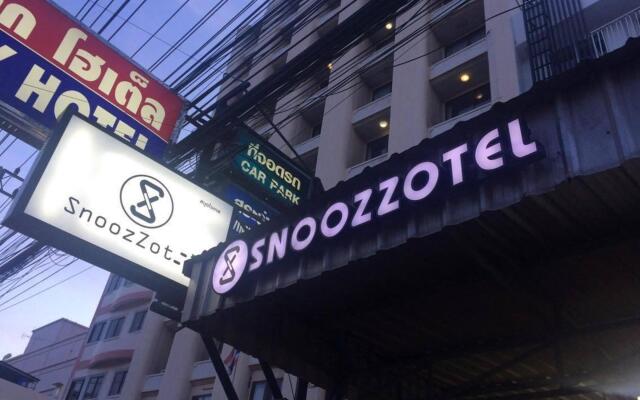 SnoozZotel