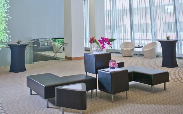 W Boston, a Marriott Hotel