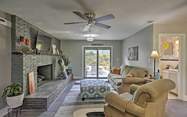 Family-friendly Escape ~ 6 Mi to City Center!