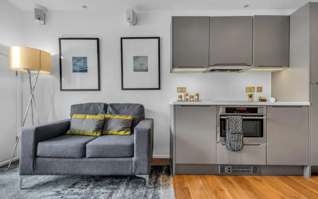 Classic One Bedroom Apartment in Camden