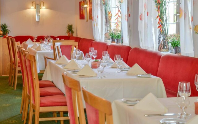 Mayers Waldhorn Hotel