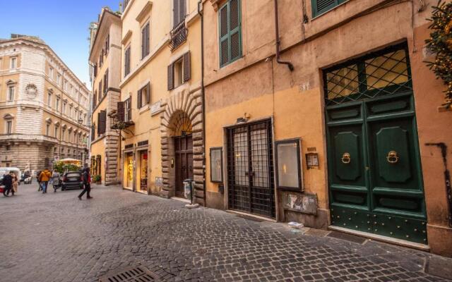 Sumptuous Residence by Piazza Navona