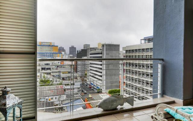 Stylish Central Apartment near Table Mountain