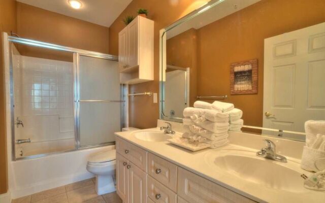 Magnolia Pointe 203 4821 2 Br condo by RedAwning