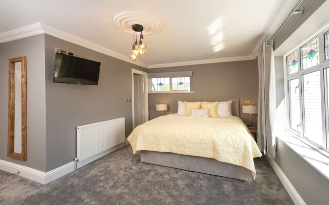 Harwood House B&B