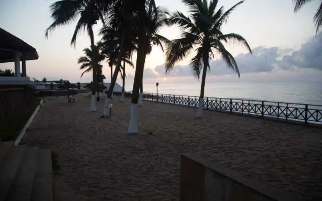 Elmina Beach