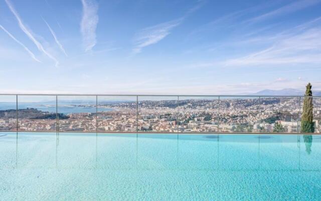 Squarebreak - Stunning view over Nice