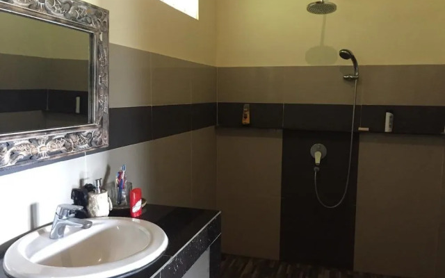 Sari Bamboo Bungalows