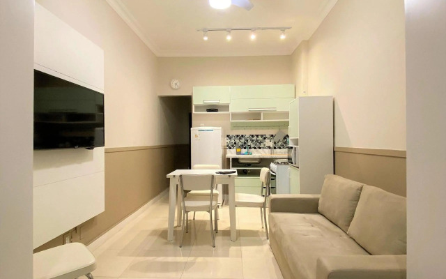 M50 - Quadra da Praia Copacabana - Studio Acolhedor