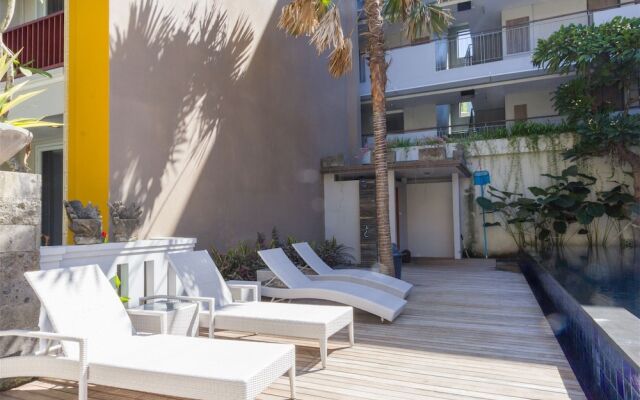 RedDoorz Plus @ Troppozone Legian