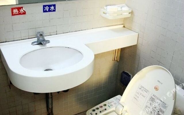 Zhida Express Hotel