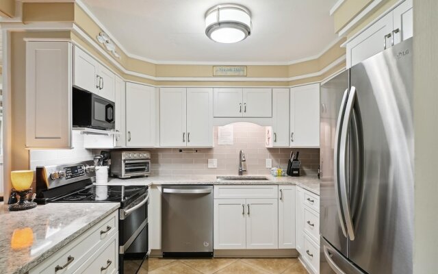 Dolphin Point 104b 2 Bedroom Condo by RedAwning
