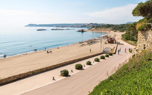 Lucia in L'Escala with 1 bedrooms and 1 bathrooms