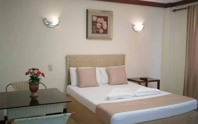 Splash Mountain Resort Hotel